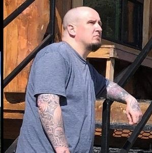 Meet your Posher, Emil